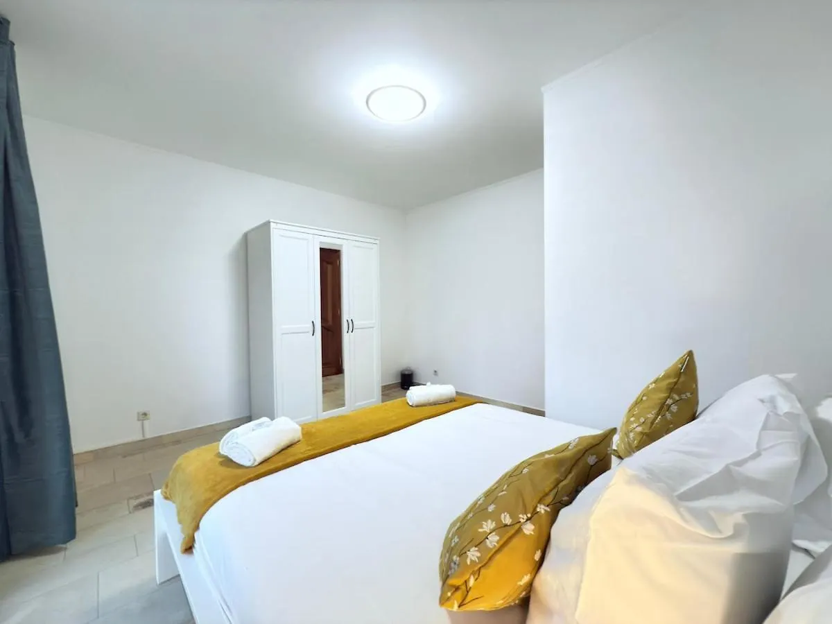 Beautiful House With Garden, Game, Gym, Terrace&Parking Apartment Strassen Luxembourg